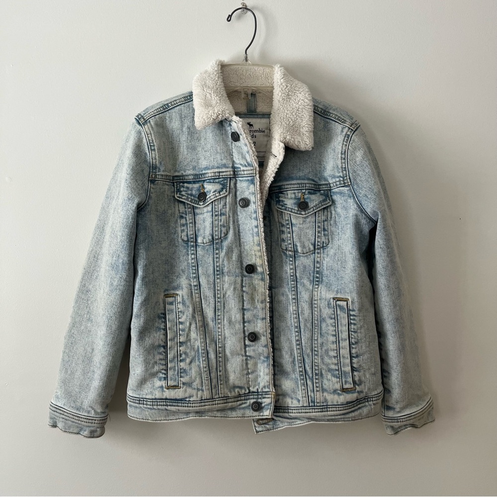 Abercrombie Kids Denim Trucker Jacket 11/12 Sherpa Lined Light Wash